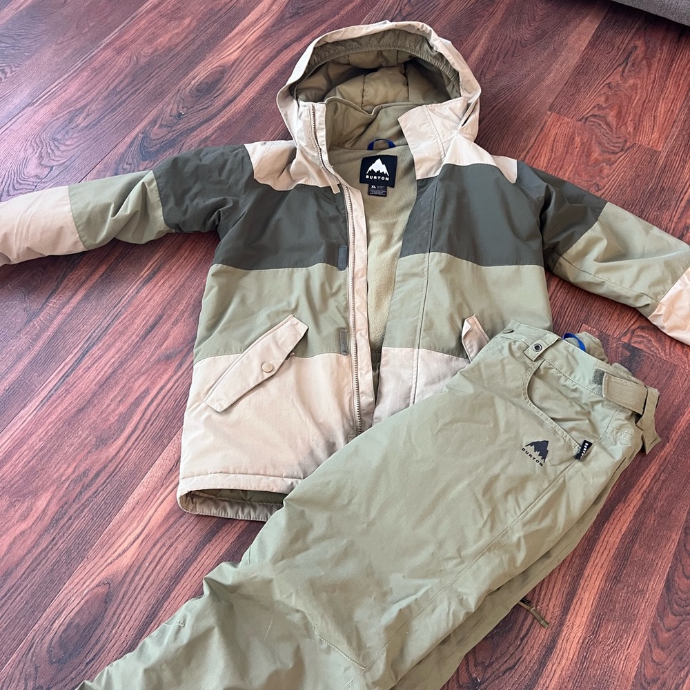 Boys Winter Burton Jacket & Pants ( Set)